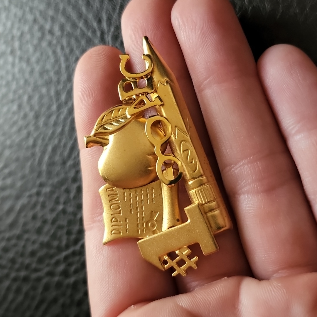 Vtg Brooch